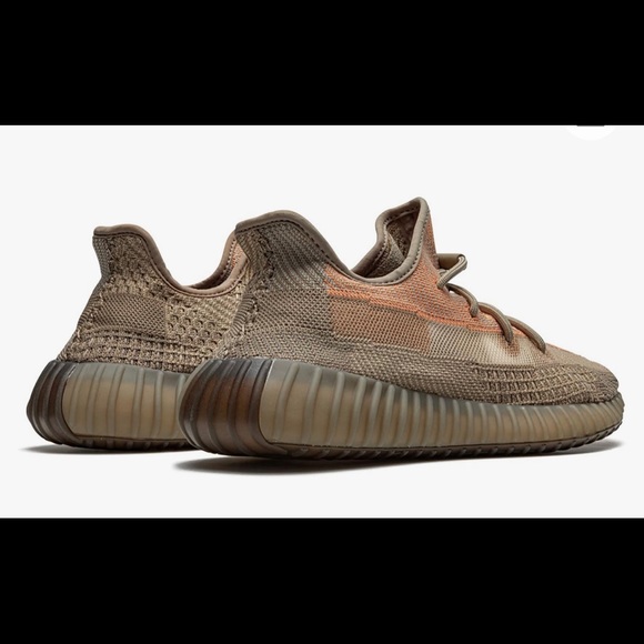 Adidas Yeezy Boost men’s shoes. Never worn. Comes with box extra pair of laces. - Picture 3 of 12